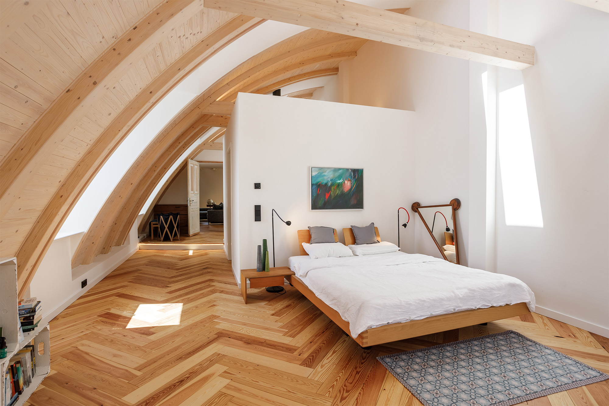 Dachgeschoss Schlafzimmer Bogen offen Tageslicht