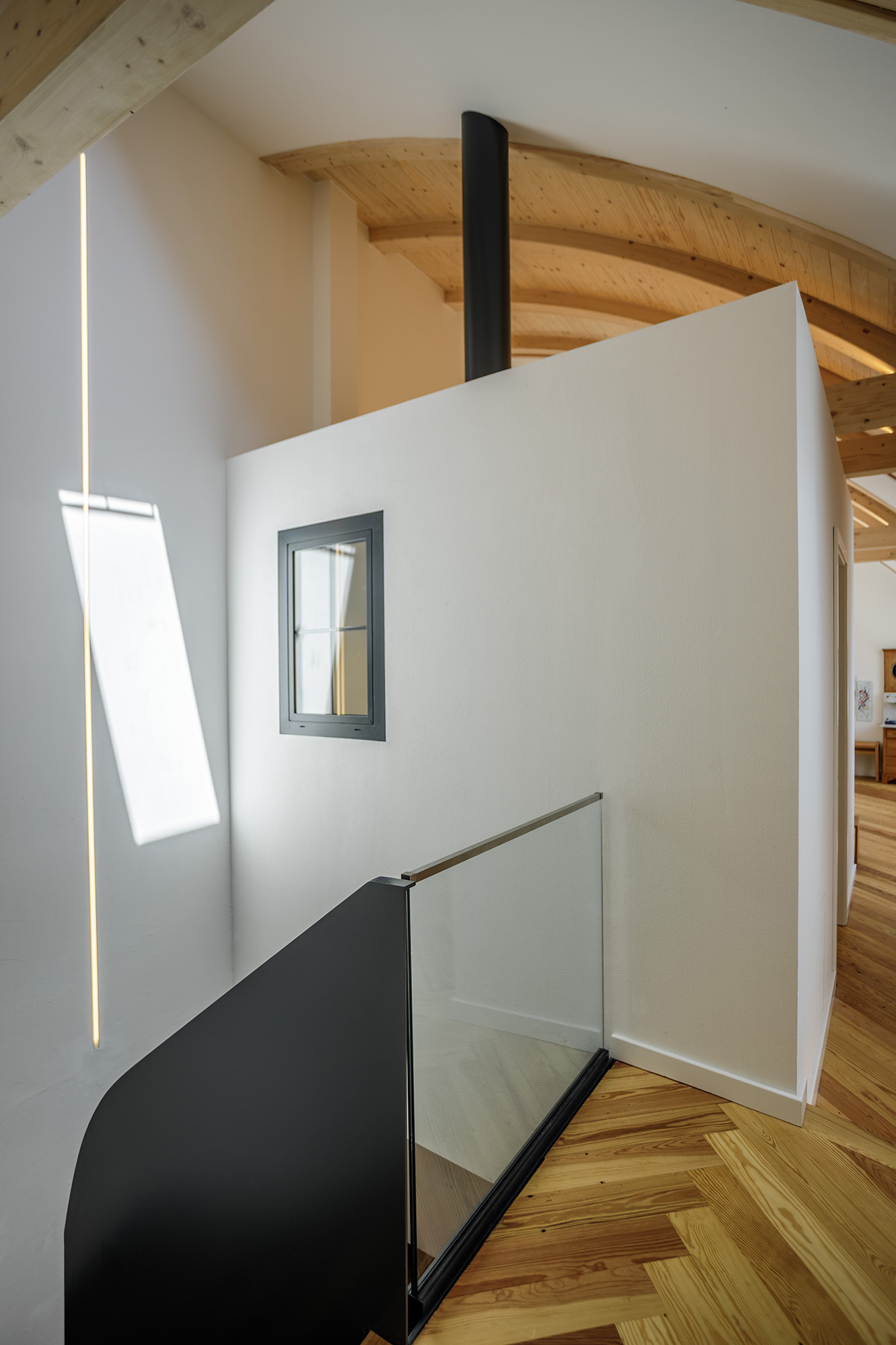 Dachgeschoss Treppenhaus Badezimmerfenster Tageslicht