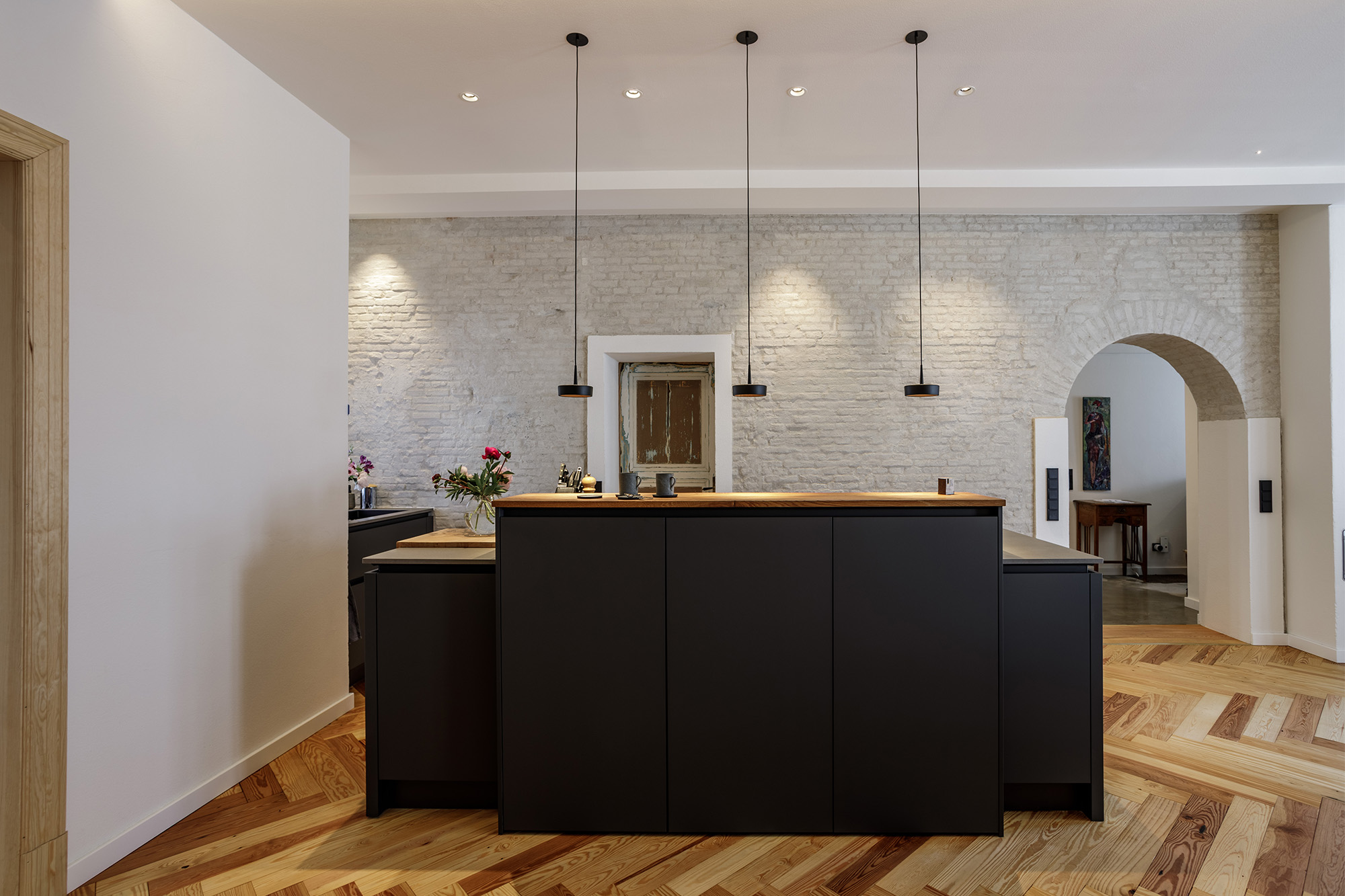 Küche Wohnküche modern Schwarz Pendelleuchten