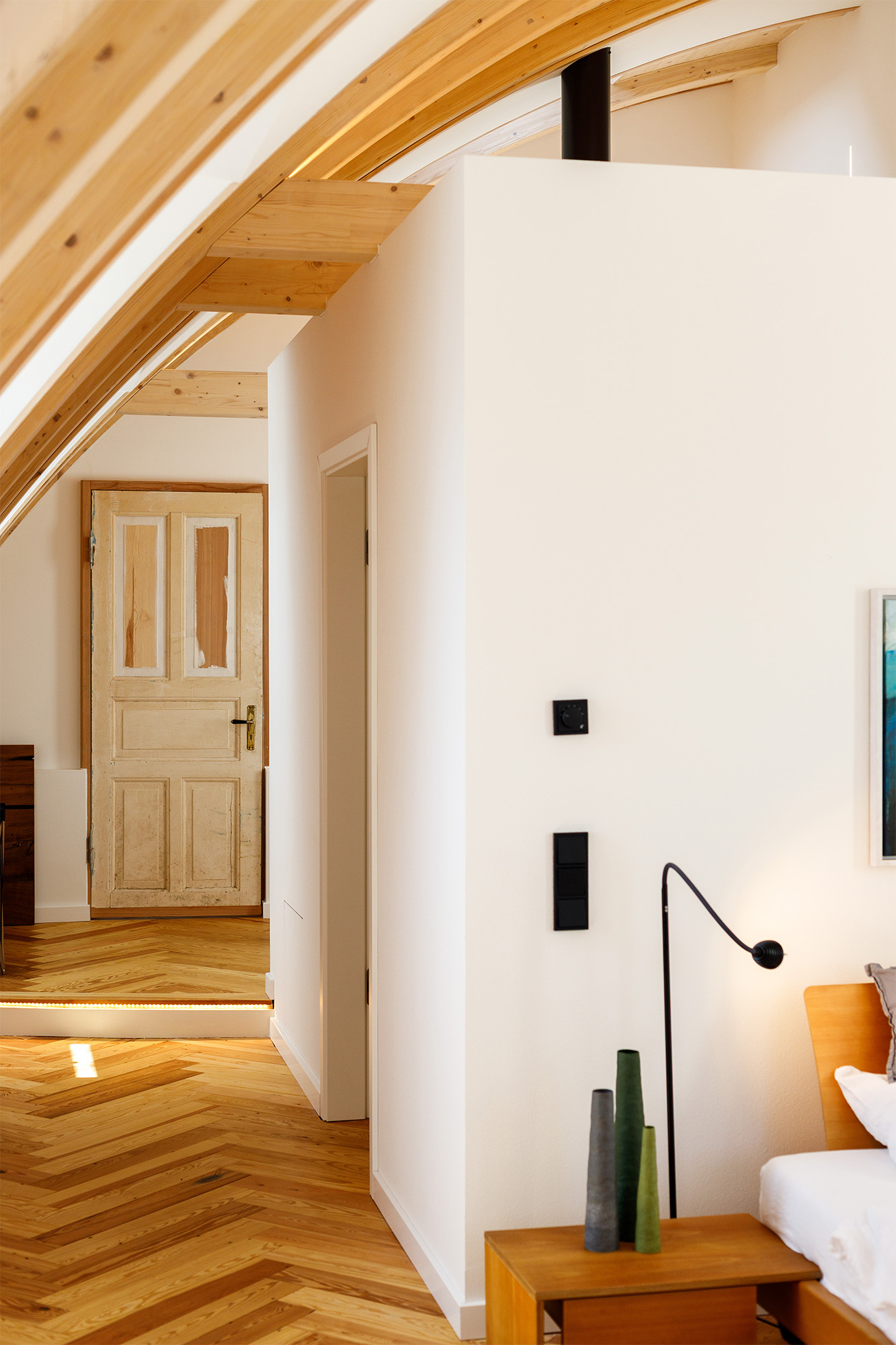 Dachgeschoss modern alt Kontraste Tageslicht